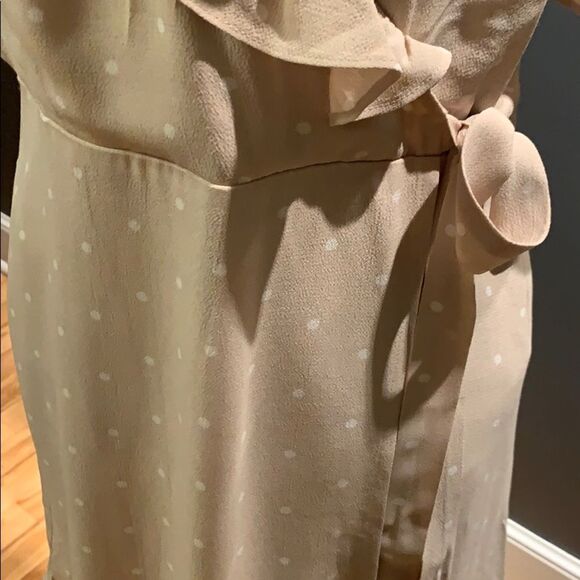 sanctuary tan/white dot ruffle faux wrap midi, new - Picture 6 of 7